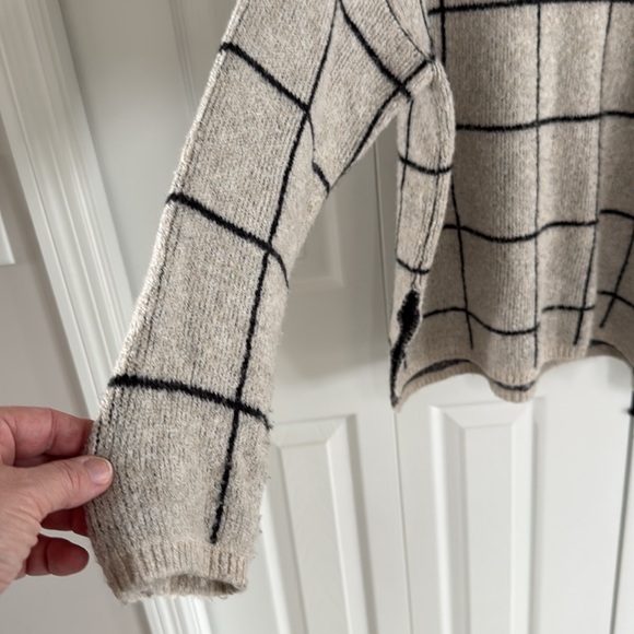 Madewell Women's Windowpane Turtleneck Sweater Grey/Off-White/Black - Size M - Picture 3 of 8